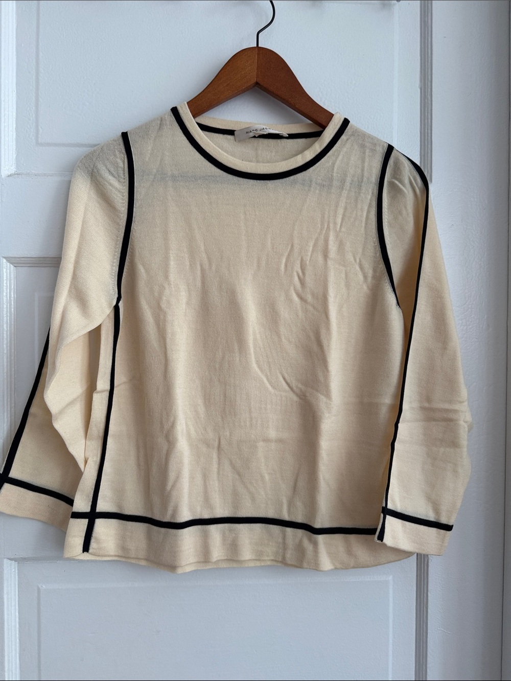Marc Jacobs Cream Long Sleeve Top with Mod Black Trim
